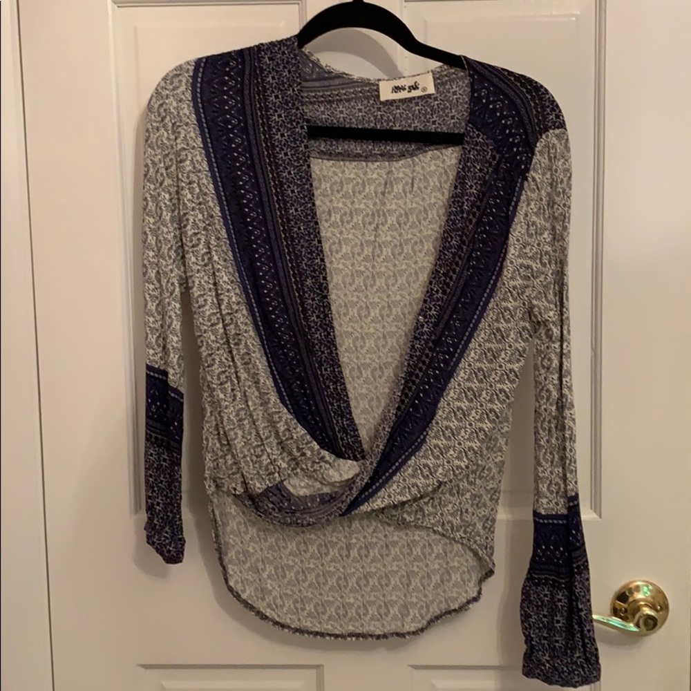 cute long sleeves shirt